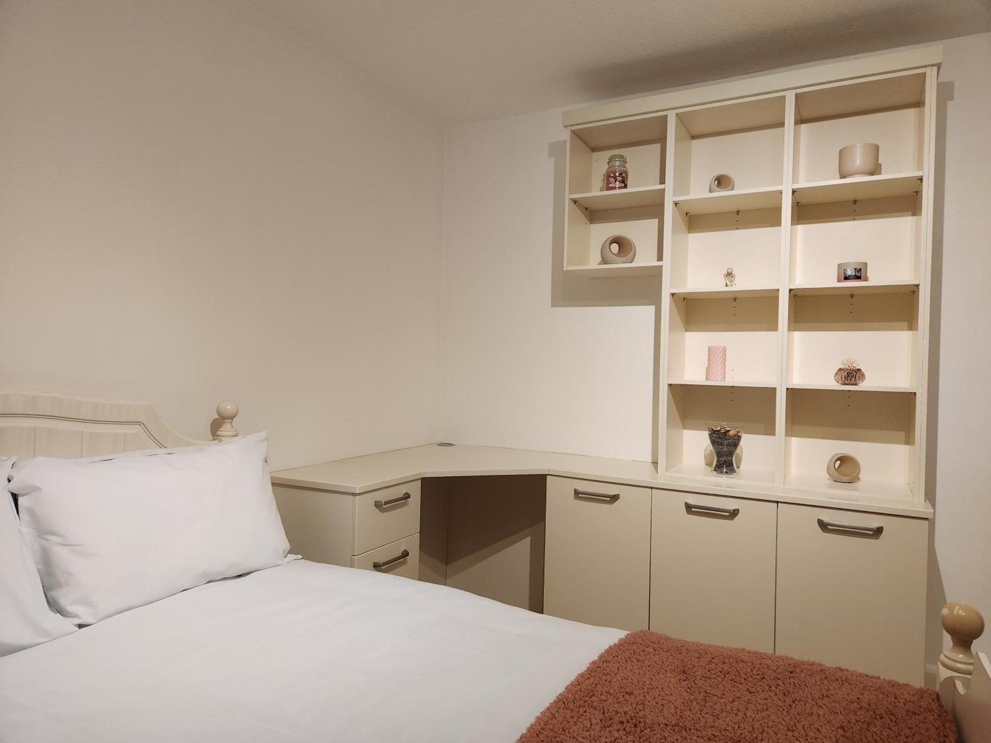 Elmdon House With 4 Spacious Bedrooms To Choose Birmingam Exterior foto